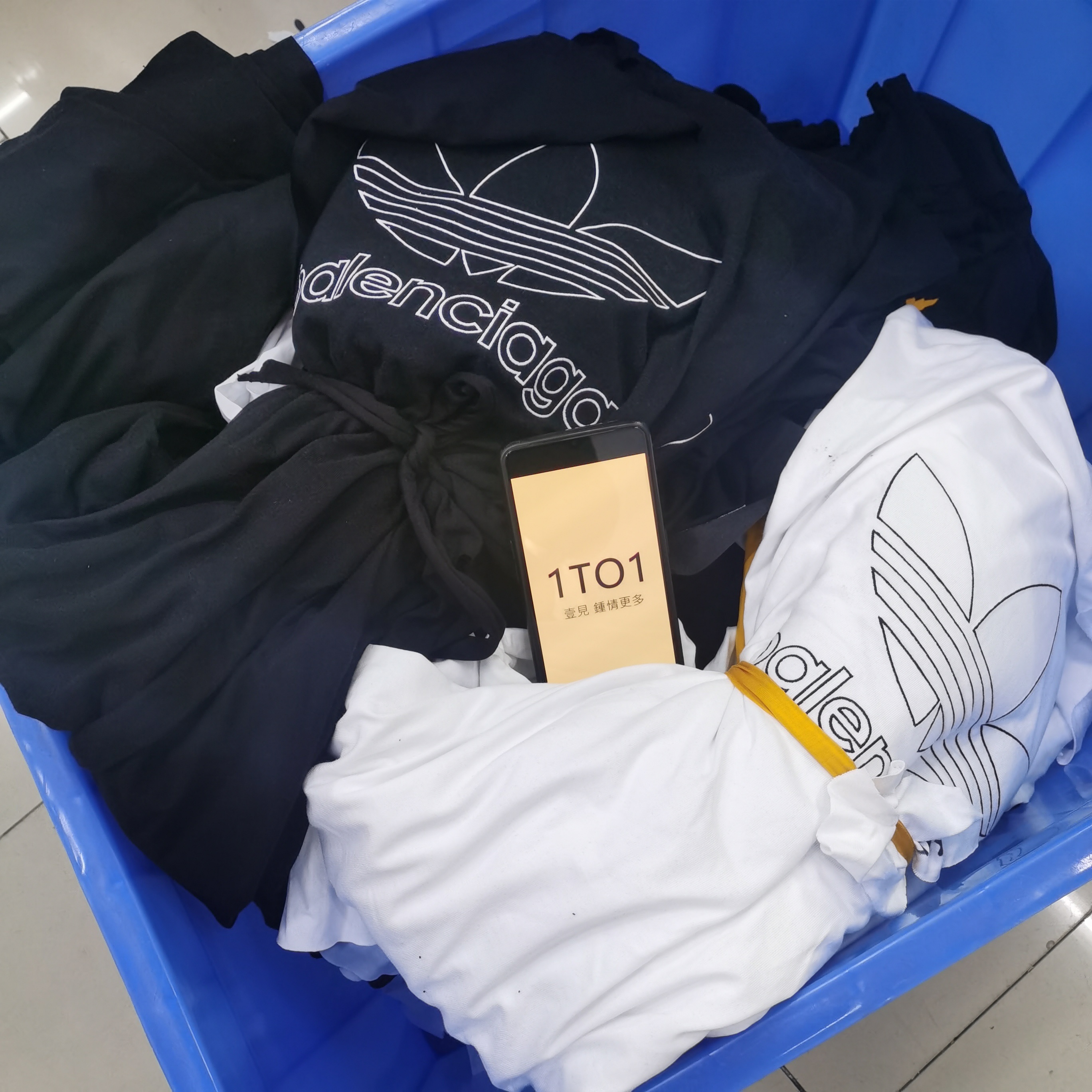 P209 三叶草联名短袖黑 · image 9