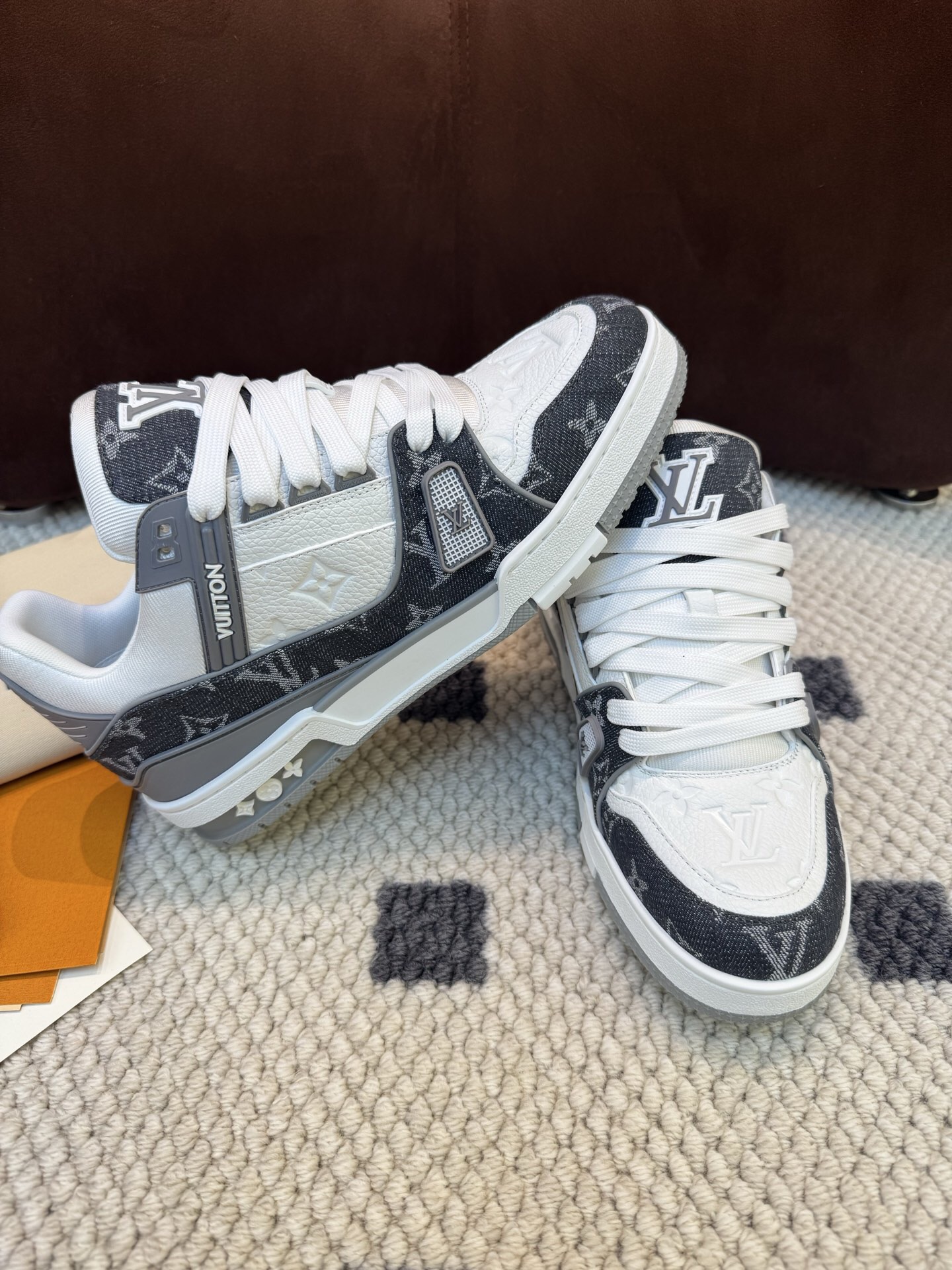 P699 Trainer经典运动鞋 牛仔灰 · image 5
