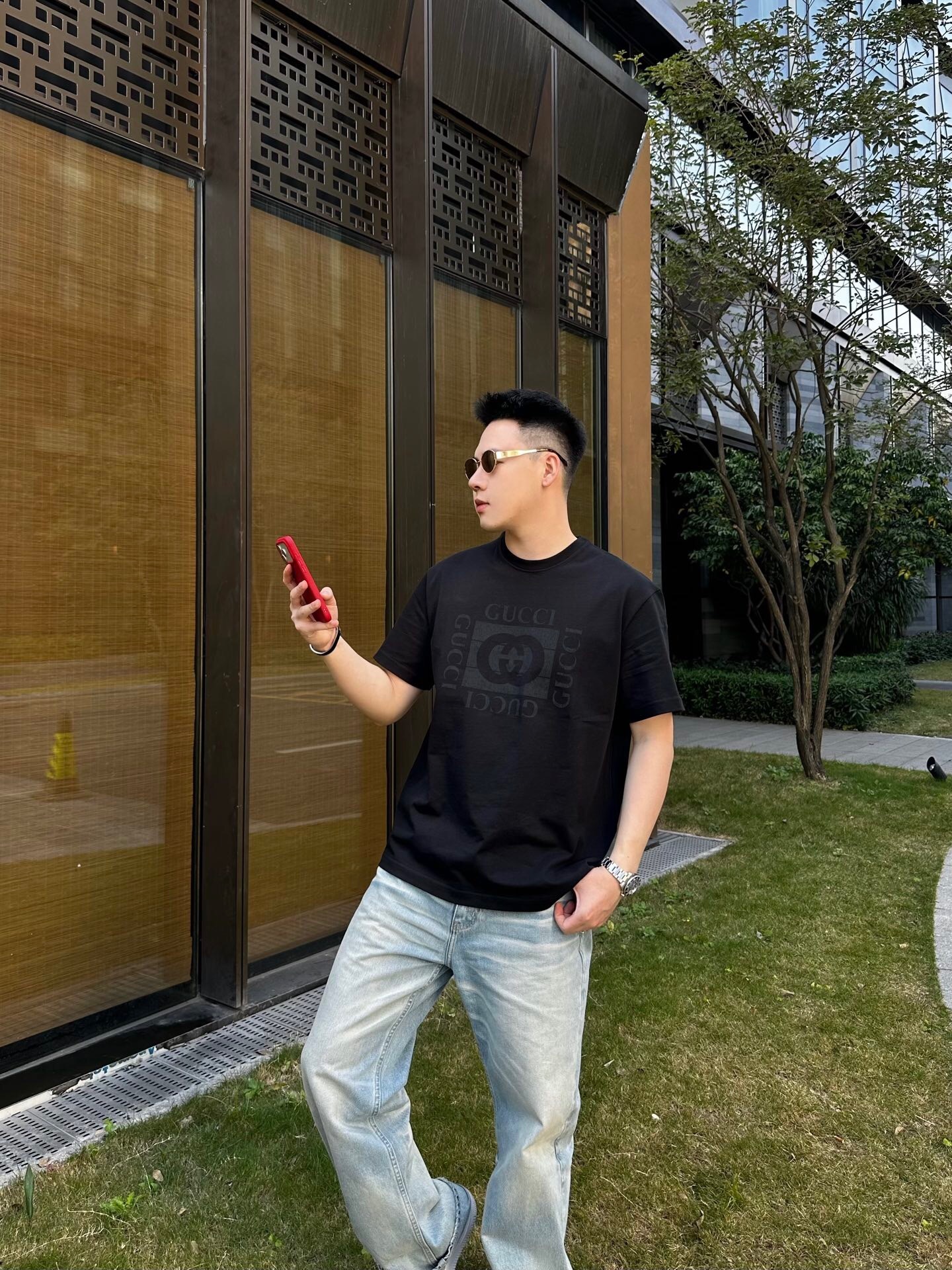 P219 黑色渐变褪色印花T恤 · image 16