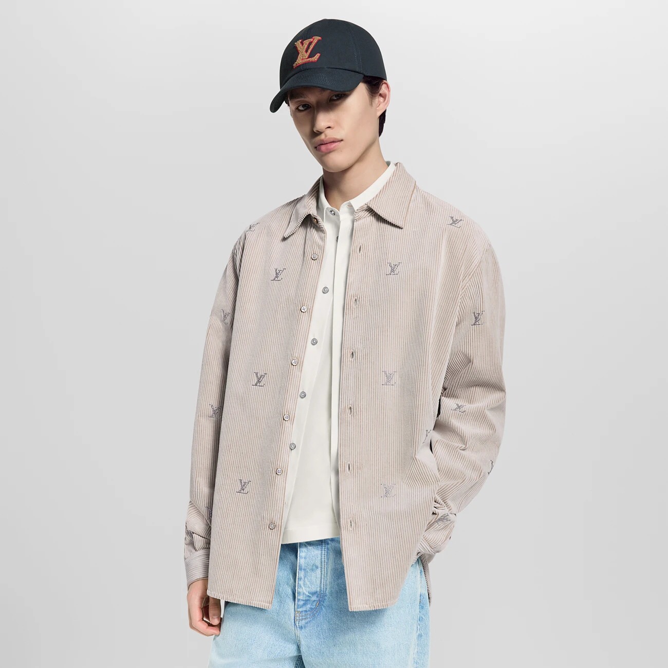P529 Hot pressed loose fitting shirt · image 14